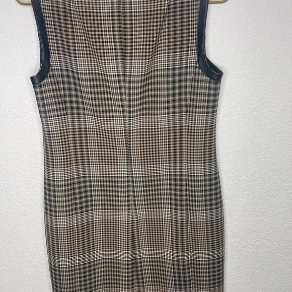 AKRIS Punto dress plaid at knee sz 8 leather trim sleeveless - Picture 6 of 9